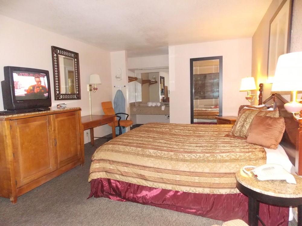 Econo Lodge Inn & Suites Downtown San Antonio Exteriér fotografie