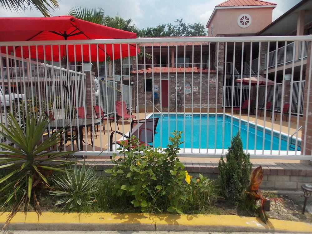 Econo Lodge Inn & Suites Downtown San Antonio Exteriér fotografie